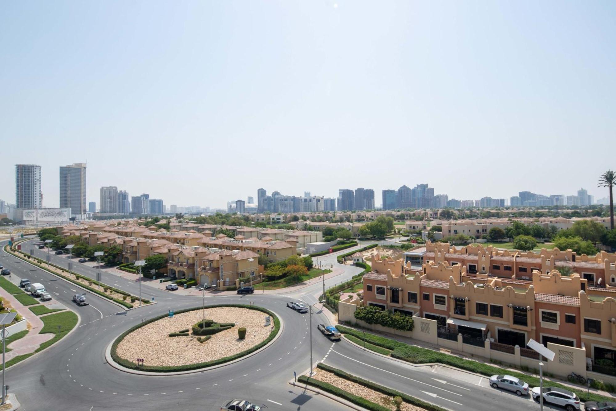 Frank Porter - Golf Tower 3 Apartment Dubai Exterior photo